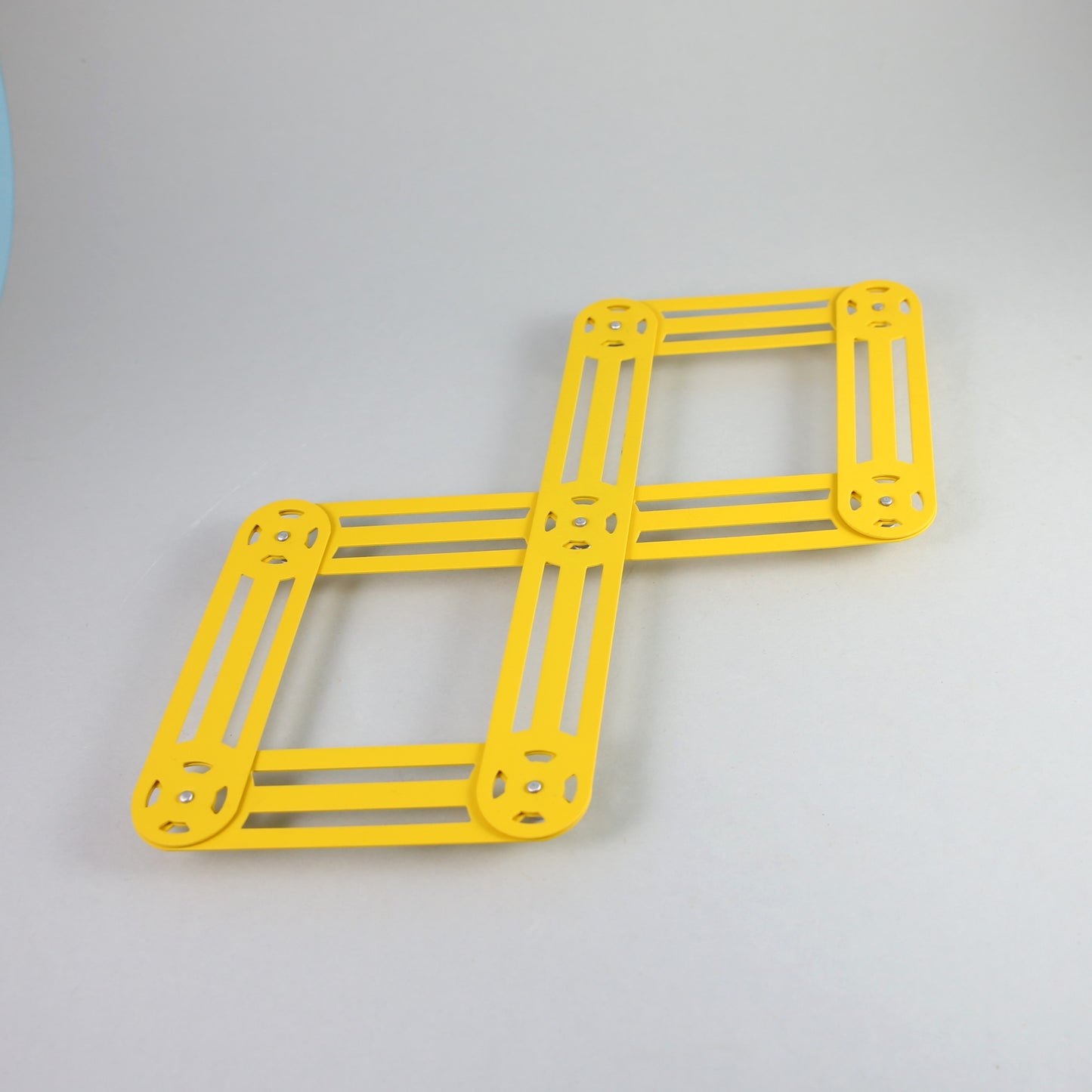 Folding Trivet - Pollen