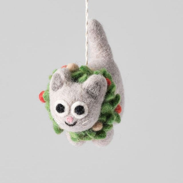 Cat in Wreath - Wrap Felt Decoration