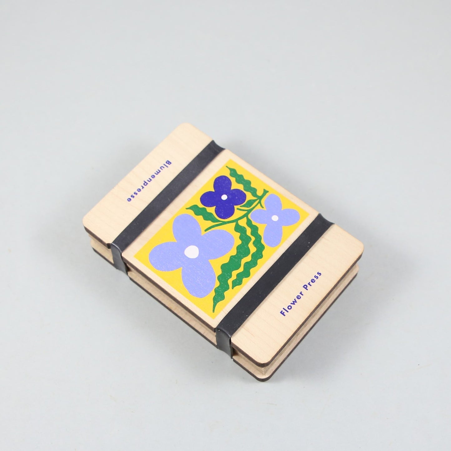 Studio Wald Pocket Flower Press